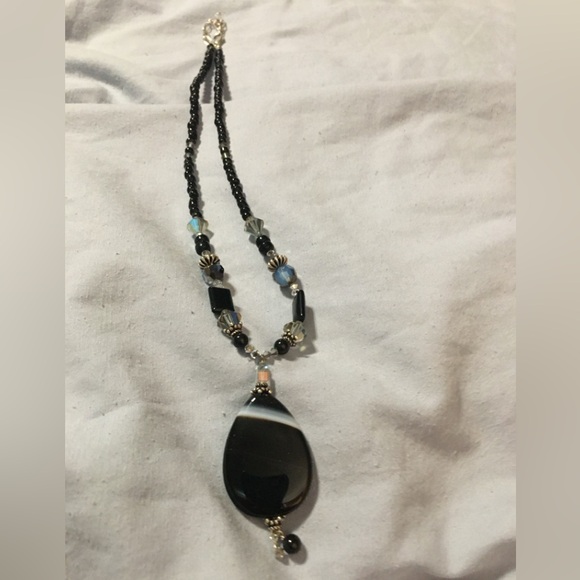 Avon Stone Necklace - Picture 2 of 9